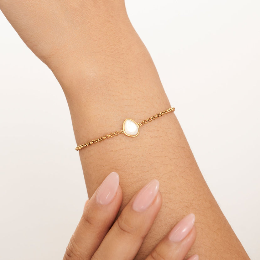 Organic Moonstone Bracelet (Gold)