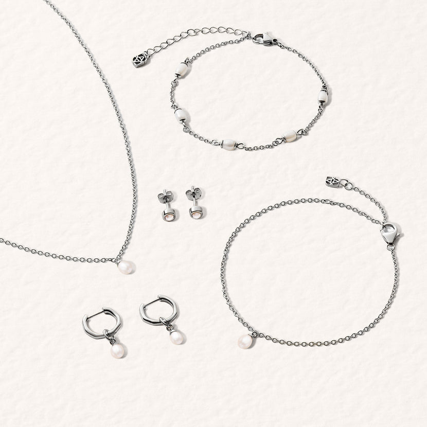 Fine Organic Pearl Necklace Bridesmaid Gift Set (Silver)