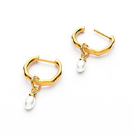 Fine Organic Pearl Huggie Earring (Gold)