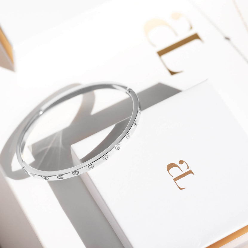 Crystal Heart Bangle & Multi Pearl Clover Bracelet Bundle (Silver)