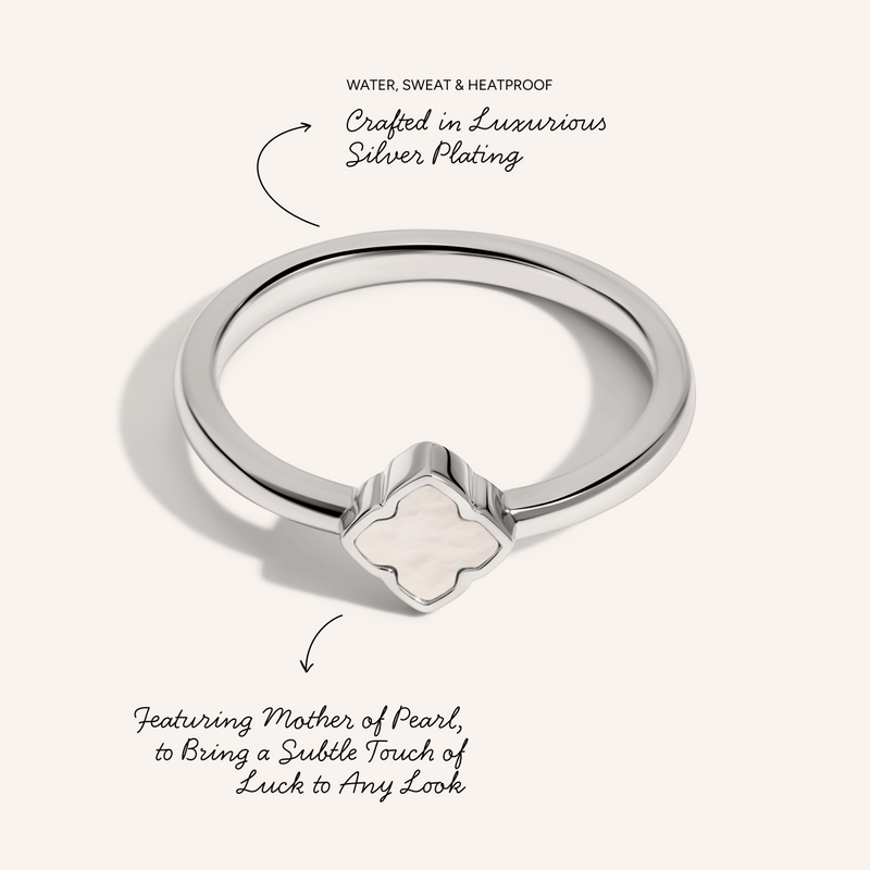 Fine Mini Pearl Clover Ring (Silver)