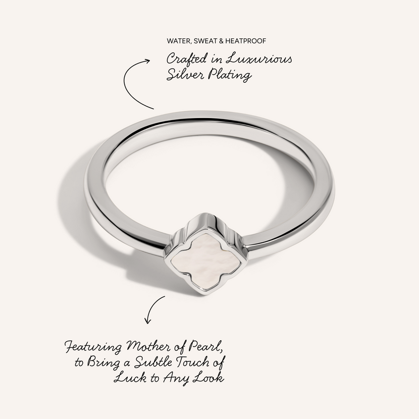 Fine Mini Pearl Clover Ring (Silver)