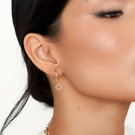 Clover Huggie Hoops (Gold)