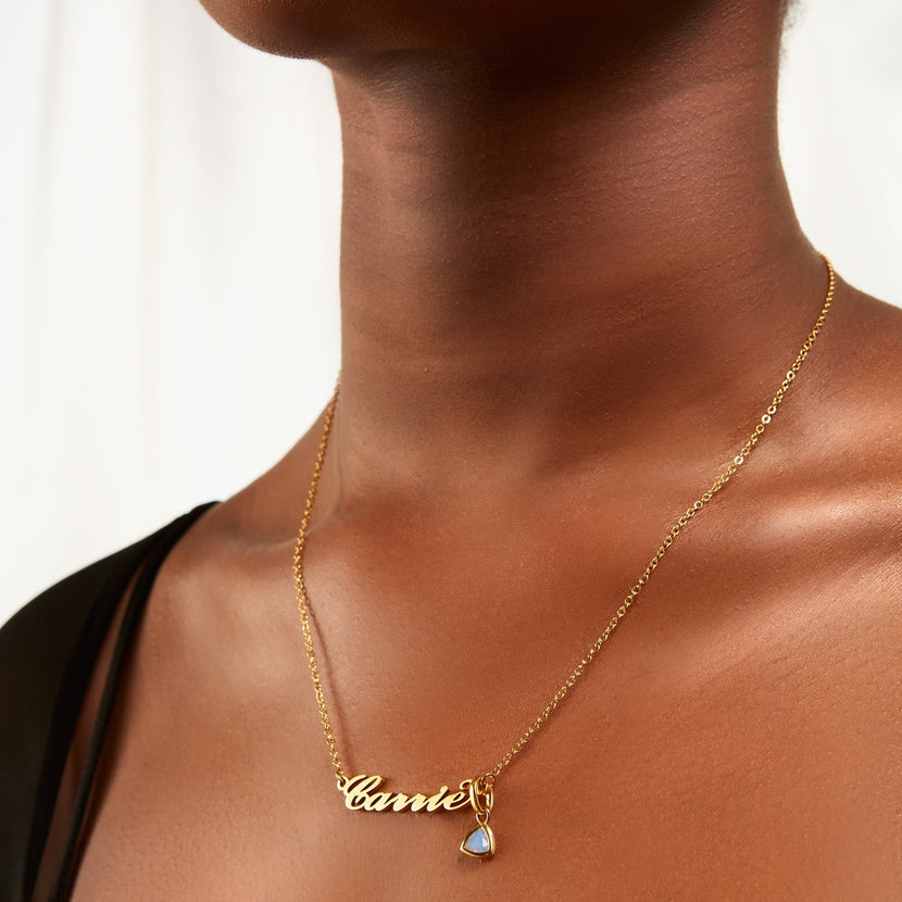 Carrie Name Necklace (Gold)