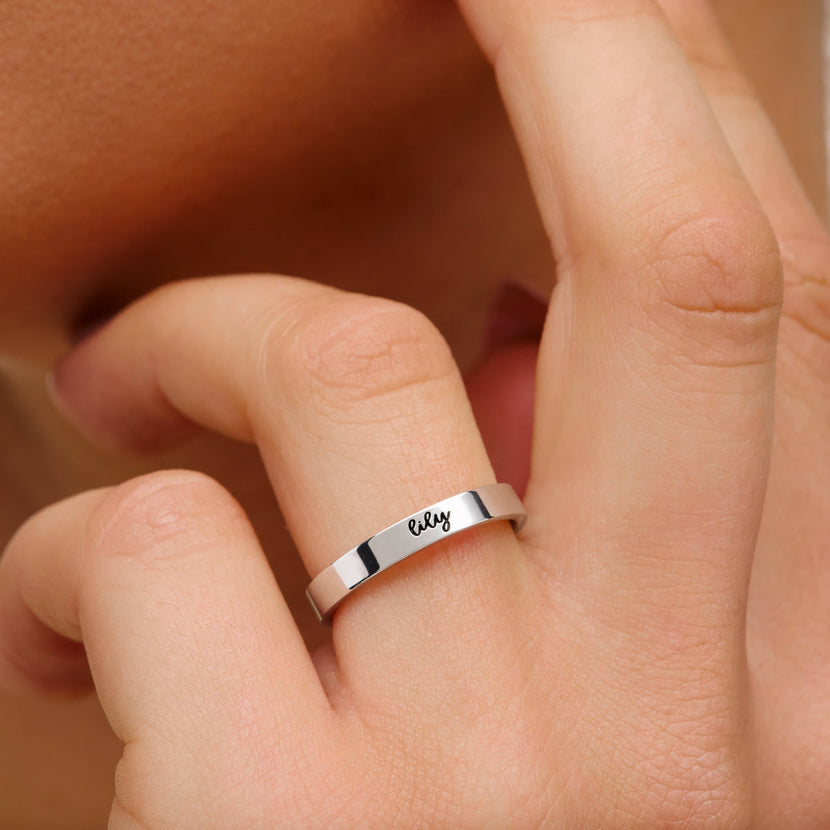 Fine Script Name Ring (Silver)
