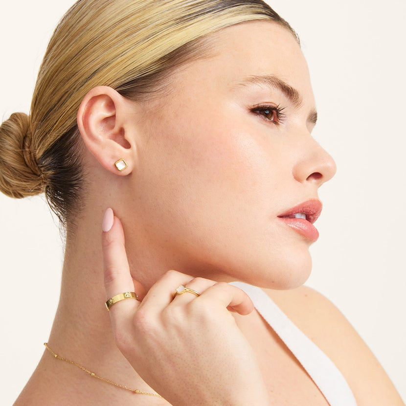 Mini Pearl Clover Stud Earrings (Gold)