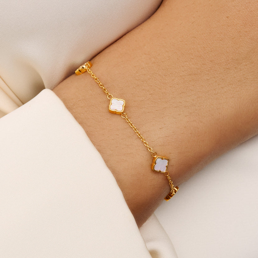 Mini Pearl Clover Necklace & Bracelet Set (Gold)