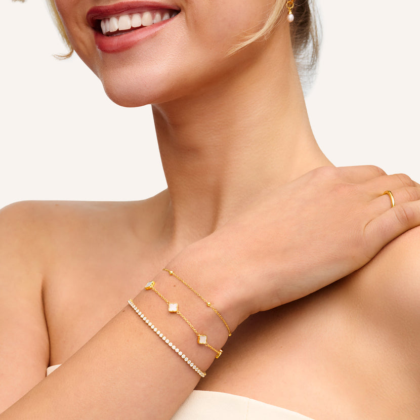 Mini Multi Pearl Clover Bracelet (Gold)