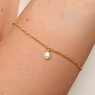 Fine Organic Pearl Bracelet Bridesmaid Gift Set (Gold)