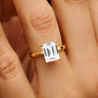 Emerald Cut Solitaire Ring 2ct (Gold)