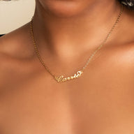 Carrie Name Necklace (Gold)