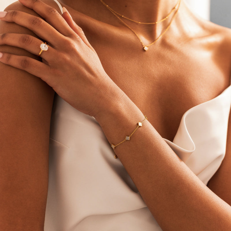 Mini Multi Pearl Clover Bracelet (Gold)